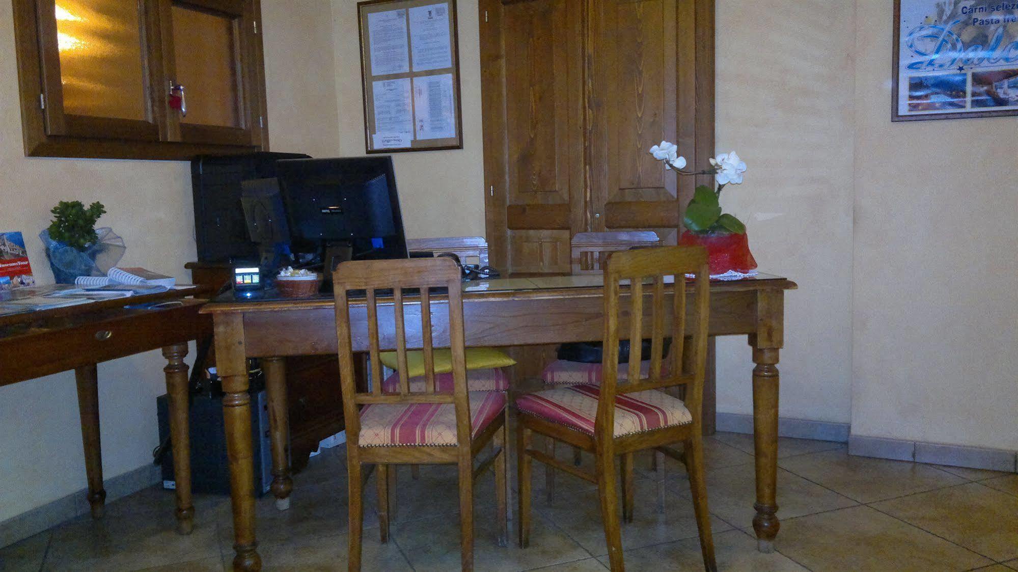 Albergo Ristorante Montebaldo Limone sul Garda Bagian luar foto